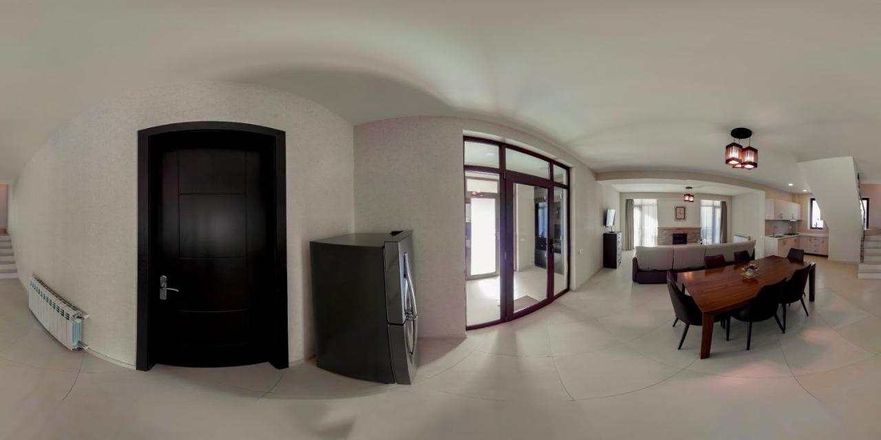 Crystal Town House Villa Bakuriani Bagian luar foto