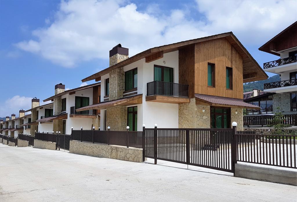 Crystal Town House Villa Bakuriani Bagian luar foto