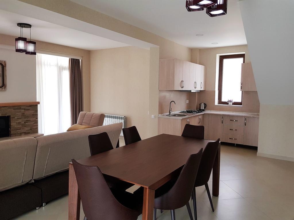 Crystal Town House Villa Bakuriani Bagian luar foto